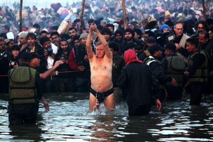 561616_461899503865640_911045815_n